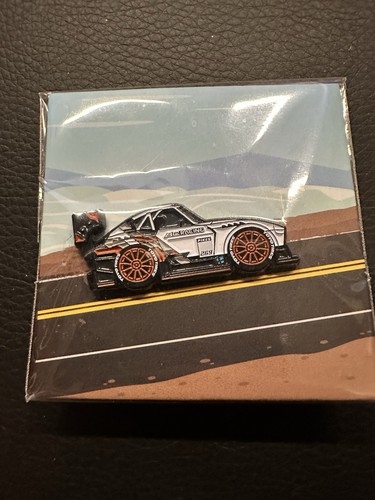 Leen customs 240z - enamel,