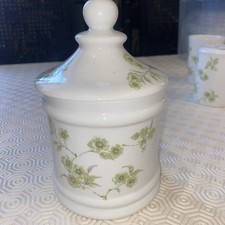 Hadida Bathroom Collection