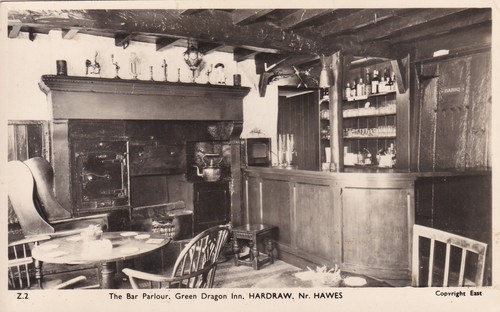 The bar parlour - bar, green