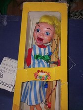 Pelham Puppets  -  Open /