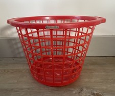 VINTAGE RED ROUND PLASTIC