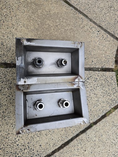 Ionic van ouside hose - ionic,