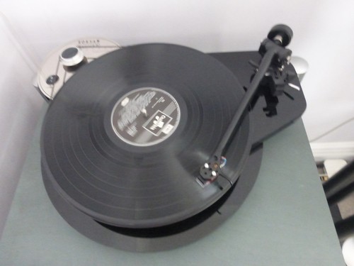 Roksan radius turntable - 5,