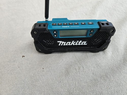 Makita mr052 12v radio used - mr052,