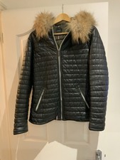 A Lovely Oakwood Sheepskin