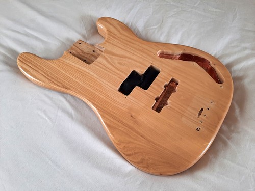 Solid ash precision jazz - ash,