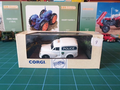 Corgi morris minor saloon - -,