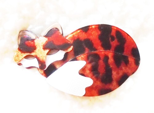Nw3 hobbs fox brooch - hobbs,