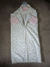 VGC Next White Unicorn Hooded Wearable Warm Fleece Blanket Age 7-12 Years Old