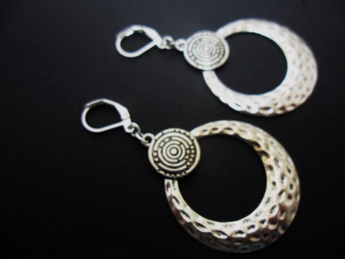 Pair large tibetan - a, of