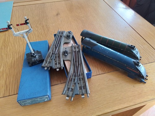 Hornby dublo bodies - a4,