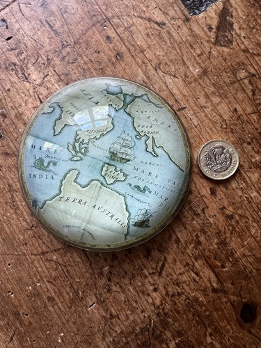 Paperweight glass antique - glass,
