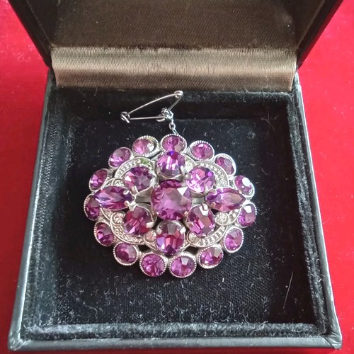 Vintage jewellery large - jewellery, oval
