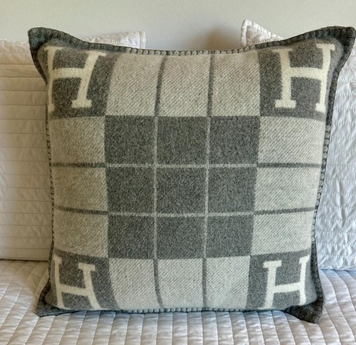 Hermes cushion avalon iii - cushion, pm