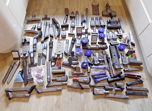 Massive bundle dyson - massive, of