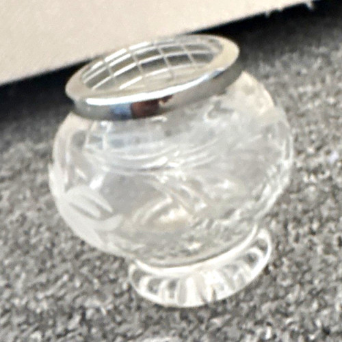 Small clear cut glass - clear,