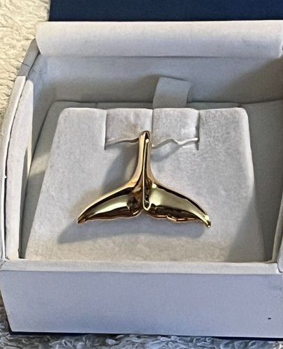 Wyland 14k whale tail - yg,