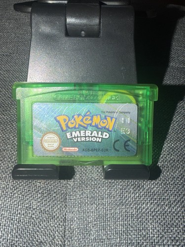 Pokémon emerald version - emerald,