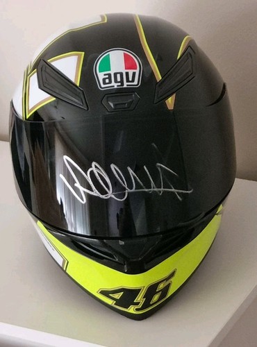 Valentino rossi hand signed - valentino,
