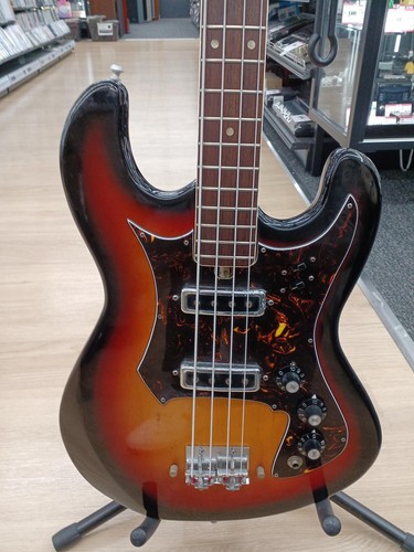 Teisco solid bass used - `68,