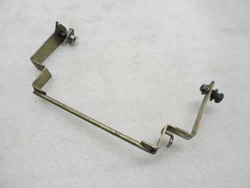 Front headlight support frame - front,