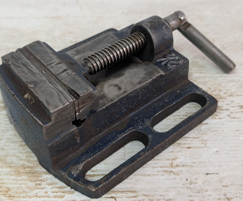 Machine vice for pillar - vice, drill