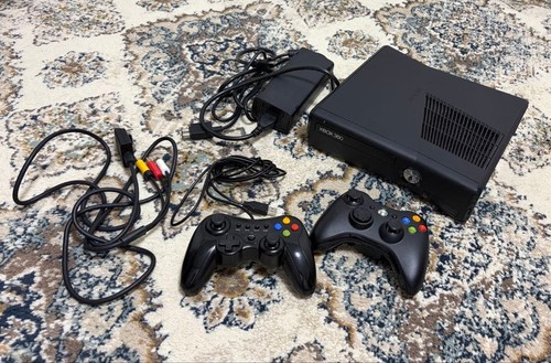 Microsoft xbox 360 4gb black - microsoft,