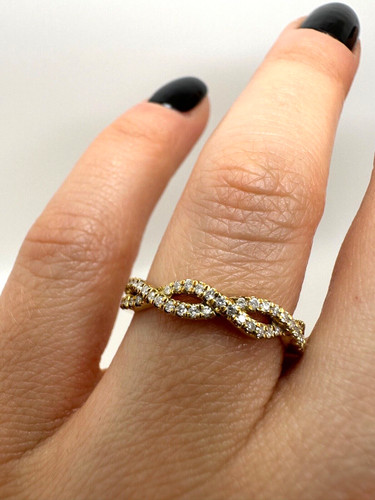 9ct yellow gold twist half - yellow,
