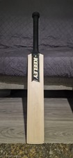 Keeley Superior Cricket Bat