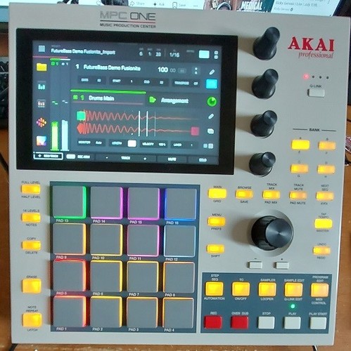 Akai mpc one - mpc,