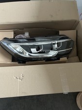 HELLA 1LX 013 888-121 Headlight Right For Right Hand Drive Fits Renault Kadjar