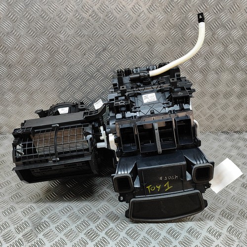 Toyota ax20 interior - c-hr,