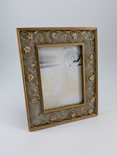 Pretty Vintage Ornate Floral