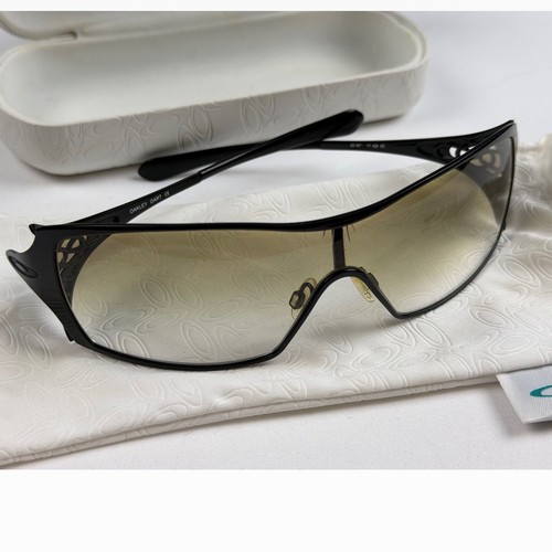 Vintage oakley dart sunglasses - dart,