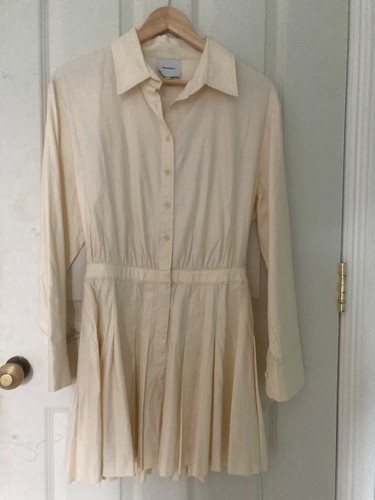 Reformation size small cream
