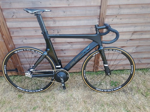 Planet carbon track - carbon,