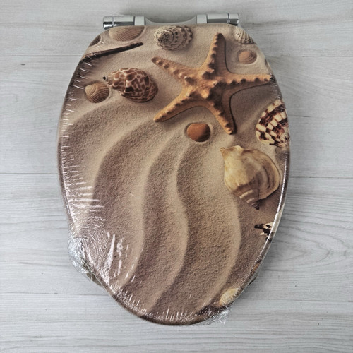 Wooden toilet seat with - with, soft