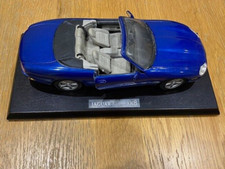 Maisto? Model 1:18 Blue Jaguar
