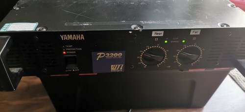 Yamaha p3200 power amplifier - power,