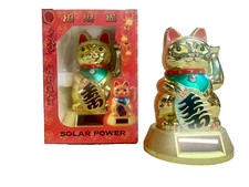 Gold-Lucky Cat Waving Solar