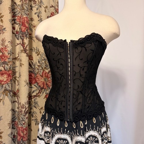 Fredericks hollywood black - of,