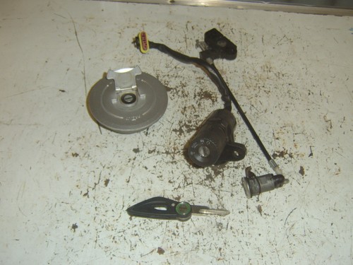 Benelli bn125 2022 lockset - benelli,