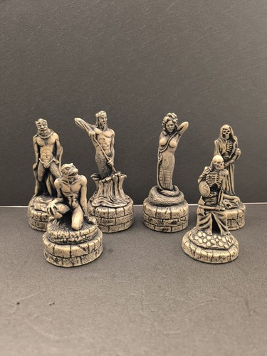 Large fantasy chess set - fantasy,