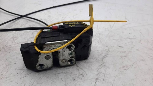 Front lock door nissan - front, note