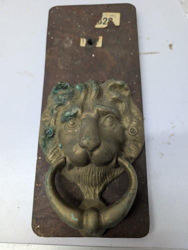 Vintage brass lion - lion, head