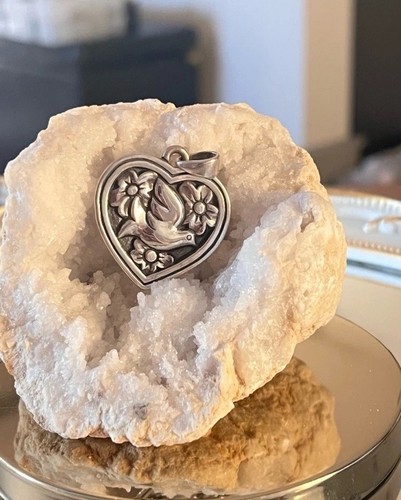Love birds heart dove - birds”,