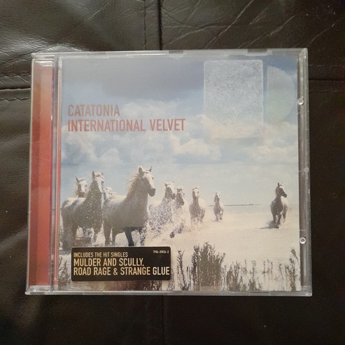 Catatonia international - -,