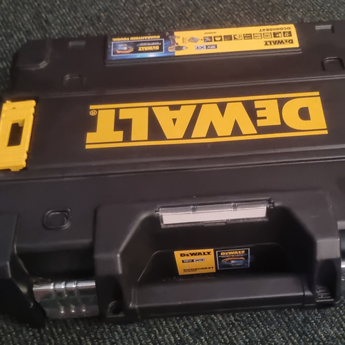 Empty dewalt dcd805e2t large - empty,