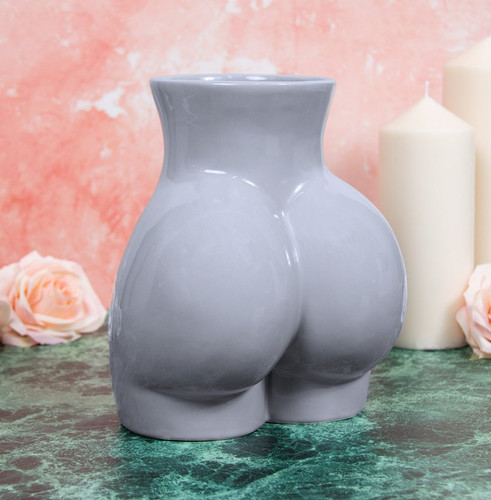 Medium colours lady - medium, bum
