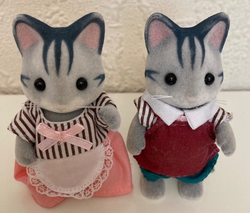 Sylvanian families grey - families,